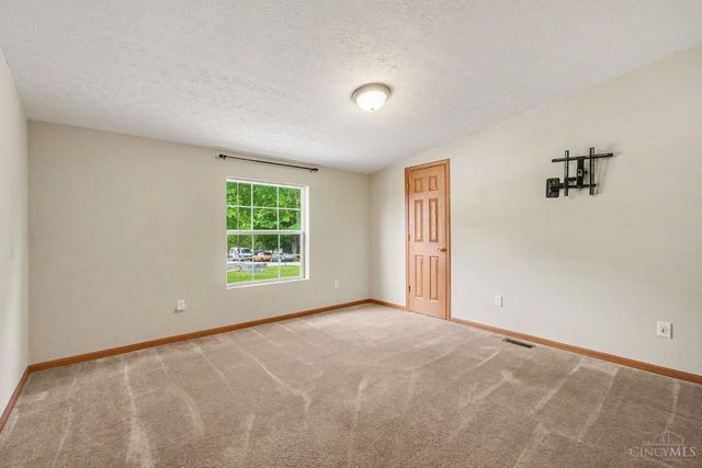 6657 Wizard Of Oz Way, Paint Twp, OH 45133