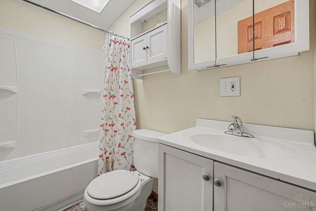 6657 Wizard Of Oz Way, Paint Twp, OH 45133