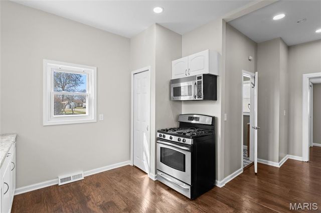 101 W Birch Street, New Baden, IL 62265