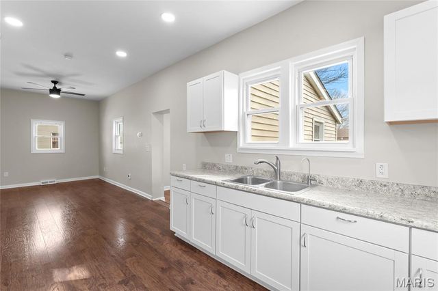 101 W Birch Street, New Baden, IL 62265