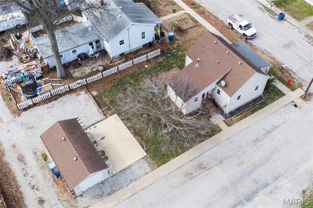 101 W Birch Street, New Baden, IL 62265