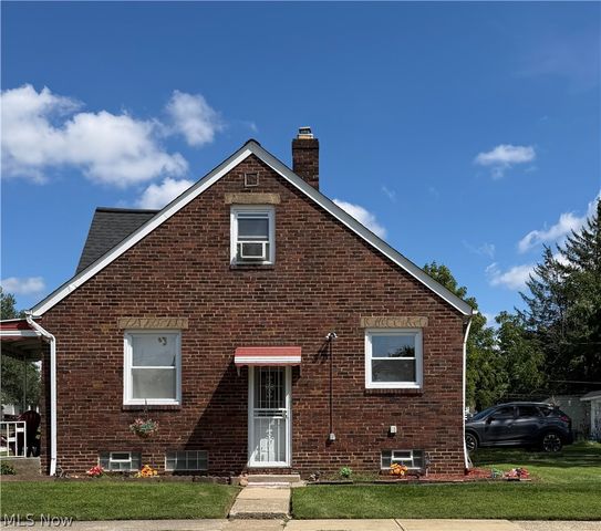 17690 Mapleboro Avenue, Maple Heights, OH 44137