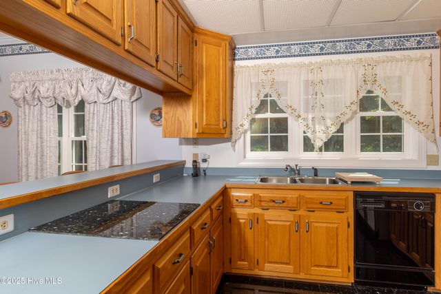 303 Snug Harbor Road, Hertford, NC 27944