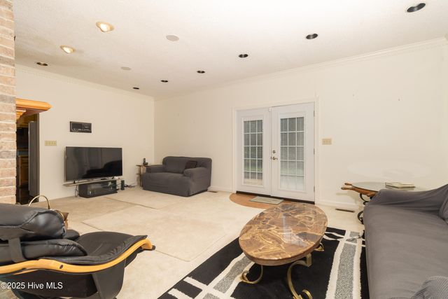 303 Snug Harbor Road, Hertford, NC 27944