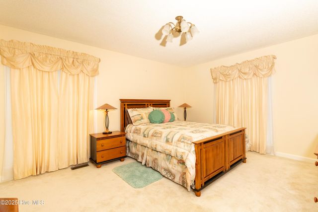 303 Snug Harbor Road, Hertford, NC 27944