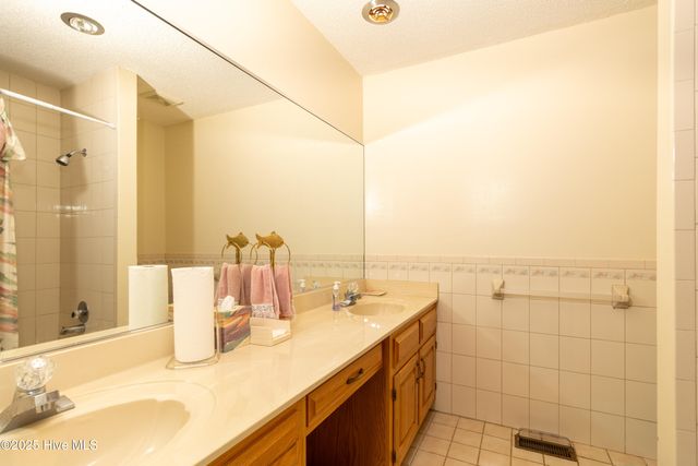 303 Snug Harbor Road, Hertford, NC 27944