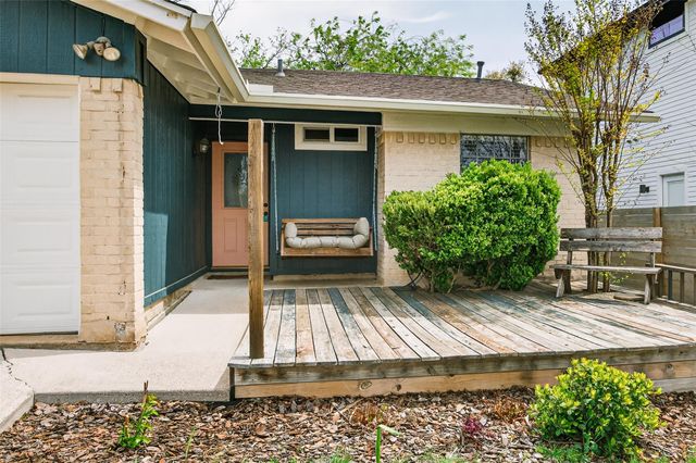 7025 Crosswood DR, Austin, TX 78745