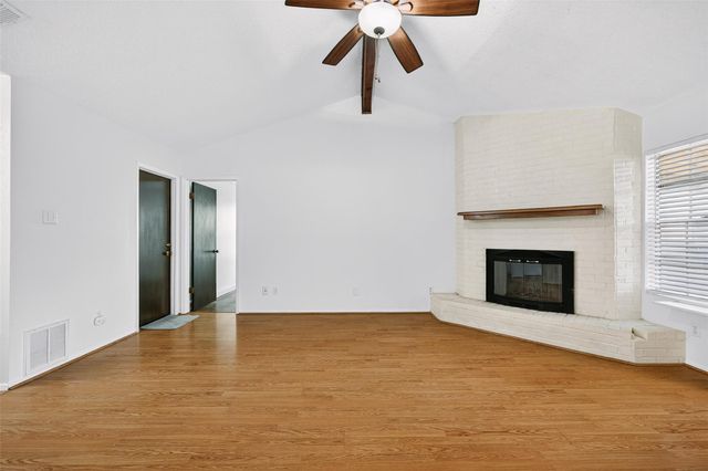 7025 Crosswood DR, Austin, TX 78745