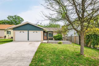 7025 Crosswood DR, Austin, TX 78745