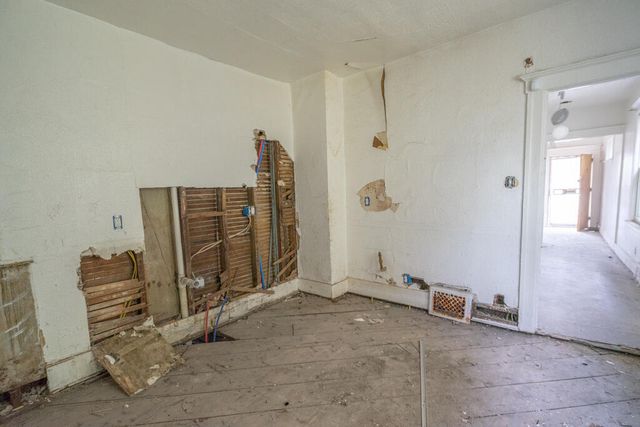 2439 Maxwell Street, Detroit City, MI 48214