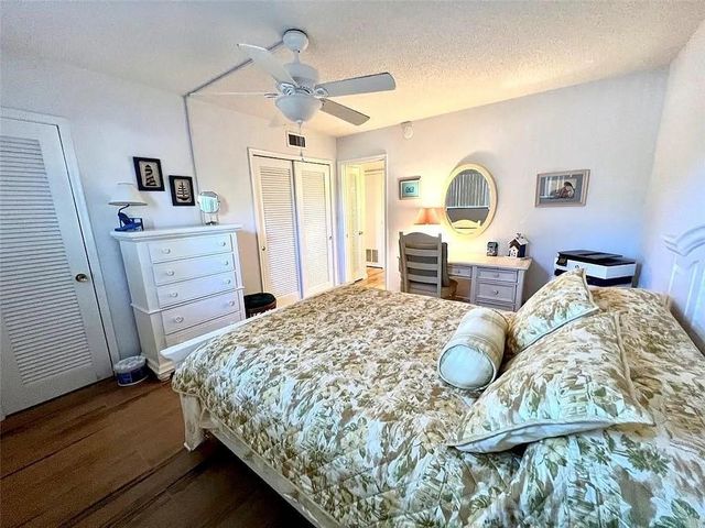 2202 NE 36th Street 15, Lighthouse Point, FL 33064