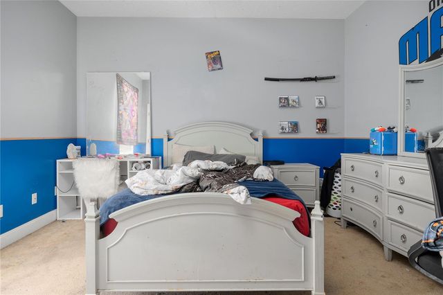 4915 LAZY OAKS WAY, St Cloud, FL 34771