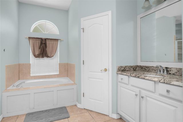 4915 LAZY OAKS WAY, St Cloud, FL 34771