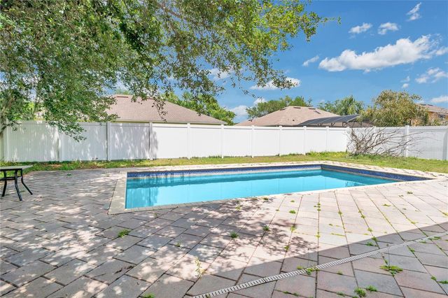 4915 LAZY OAKS WAY, St Cloud, FL 34771