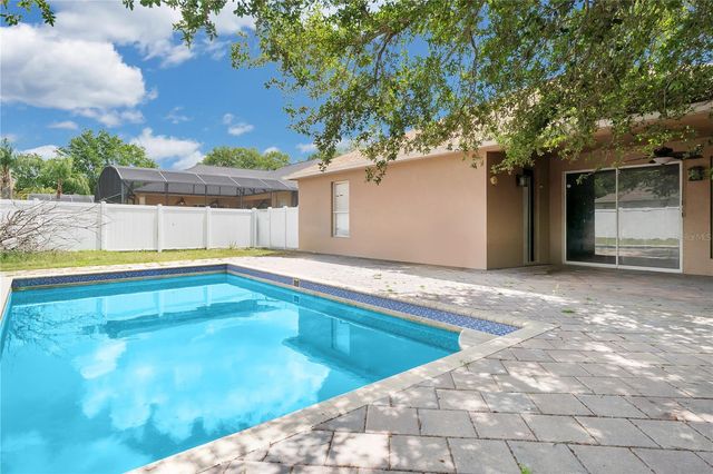 4915 LAZY OAKS WAY, St Cloud, FL 34771