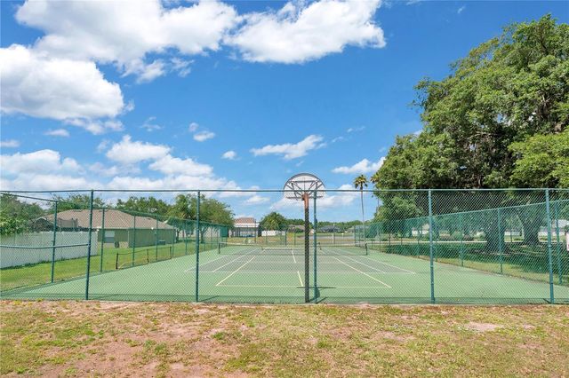 4915 LAZY OAKS WAY, St Cloud, FL 34771