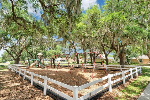 4915 LAZY OAKS WAY, St Cloud, FL 34771