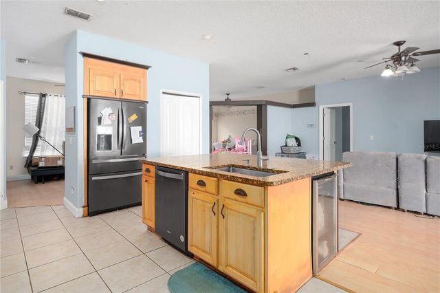 4915 LAZY OAKS WAY, St Cloud, FL 34771