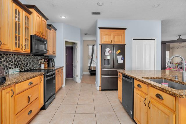 4915 LAZY OAKS WAY, St Cloud, FL 34771