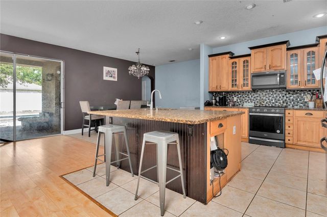 4915 LAZY OAKS WAY, St Cloud, FL 34771