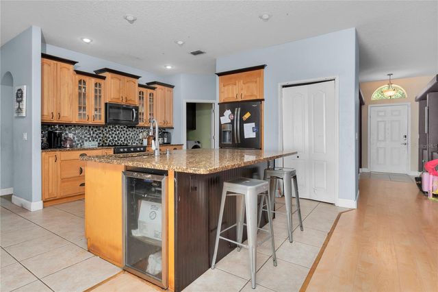 4915 LAZY OAKS WAY, St Cloud, FL 34771