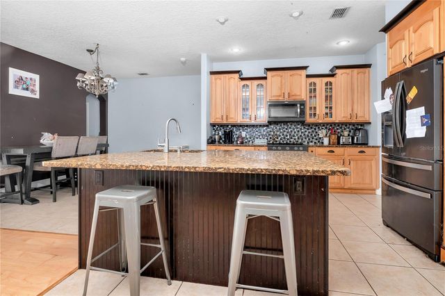 4915 LAZY OAKS WAY, St Cloud, FL 34771