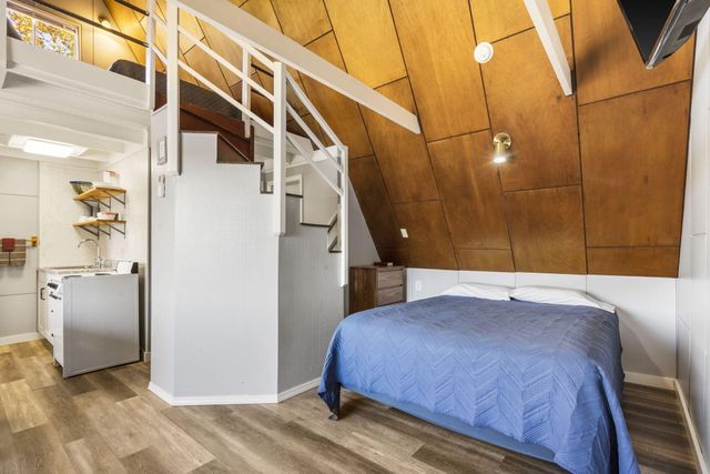 303 Deep Water Circle, Reeds Spring, MO 65737