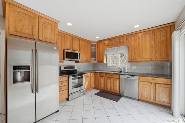 187 Neuton Avenue, Port Chester, NY 10573