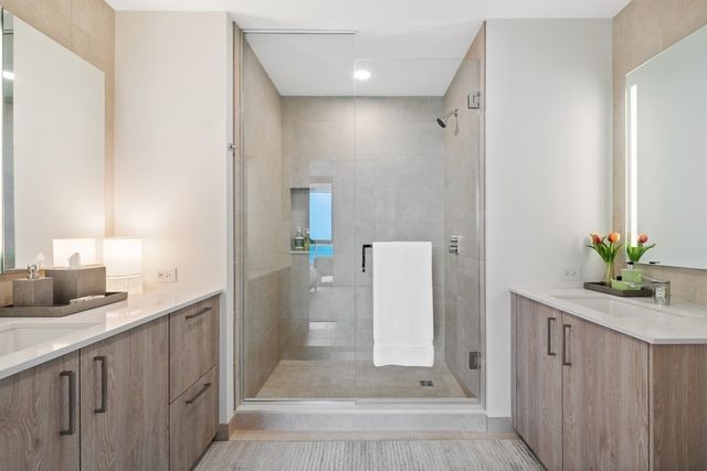 211 N Harbor Drive 3508, Chicago, IL 60601