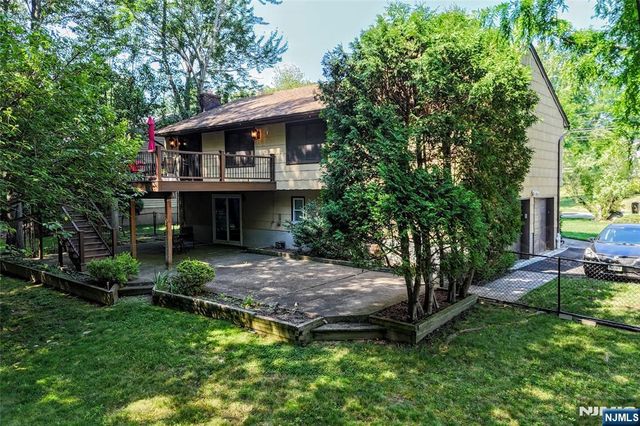 270 E Crescent Avenue, Ramsey, NJ 07446