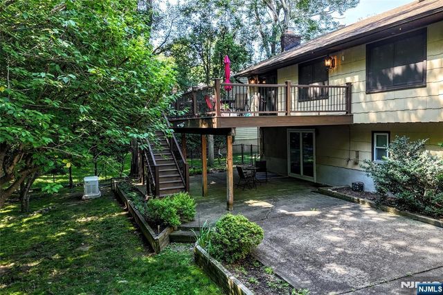 270 E Crescent Avenue, Ramsey, NJ 07446