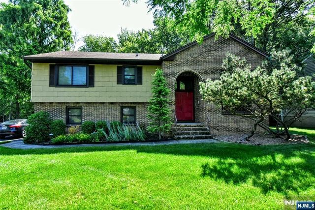 270 E Crescent Avenue, Ramsey, NJ 07446