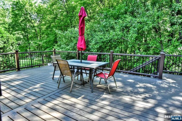270 E Crescent Avenue, Ramsey, NJ 07446