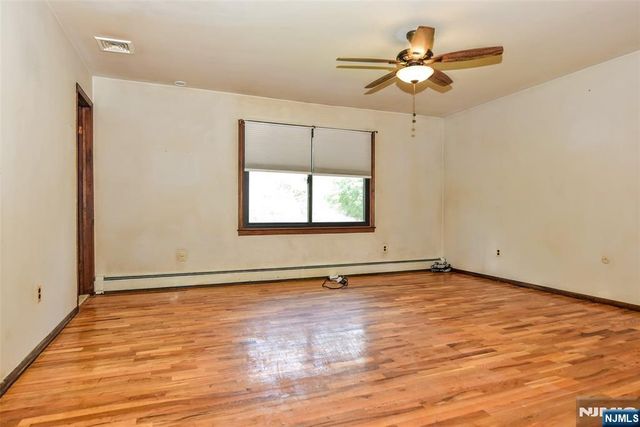 270 E Crescent Avenue, Ramsey, NJ 07446