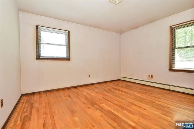 270 E Crescent Avenue, Ramsey, NJ 07446