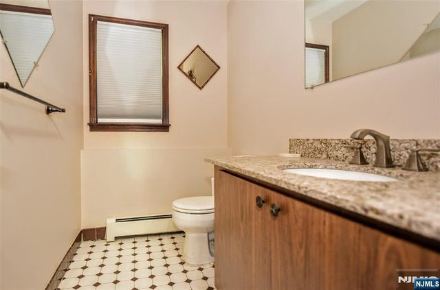 270 E Crescent Avenue, Ramsey, NJ 07446