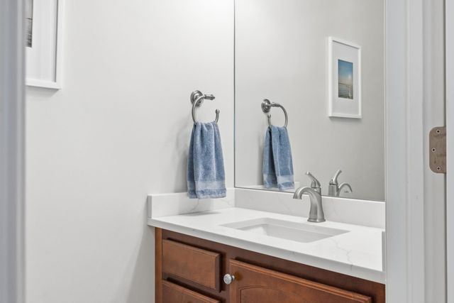 100 Hope Street 14, Traverse City, MI 49686