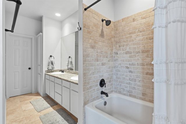 2424 Navigation Boulevard D, Houston, TX 77003