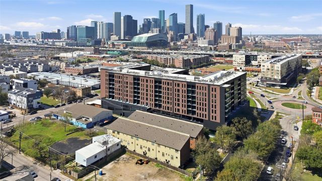 2424 Navigation Boulevard D, Houston, TX 77003