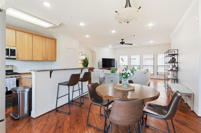 2424 Navigation Boulevard D, Houston, TX 77003