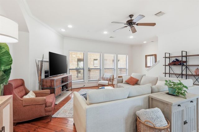 2424 Navigation Boulevard D, Houston, TX 77003