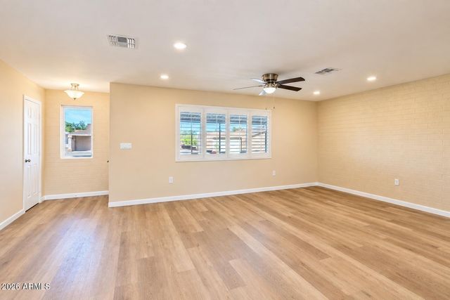 10509 W SNEAD Drive, Sun City, AZ 85351
