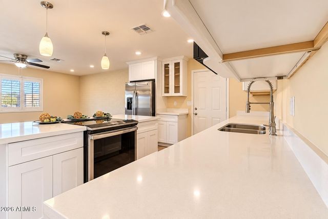 10509 W SNEAD Drive, Sun City, AZ 85351