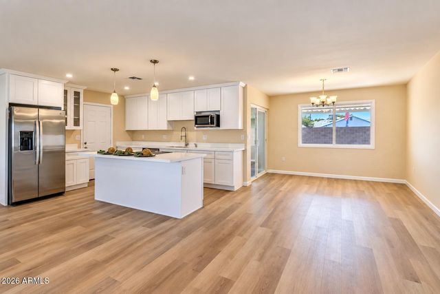 10509 W SNEAD Drive, Sun City, AZ 85351
