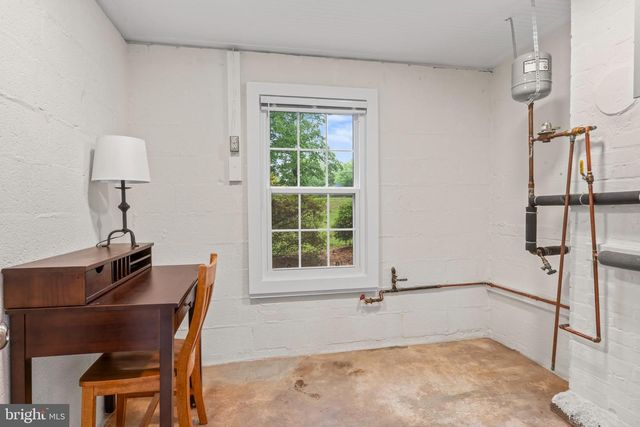 12131 WAPLES MILL RD, Oakton, VA 22124