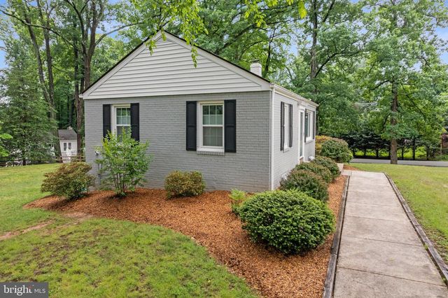 12131 WAPLES MILL RD, Oakton, VA 22124