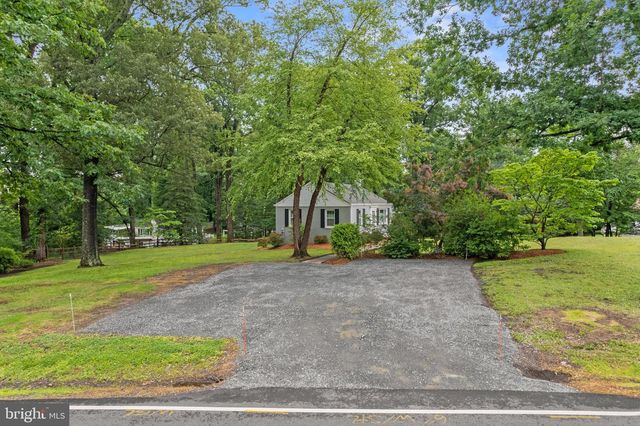 12131 WAPLES MILL RD, Oakton, VA 22124