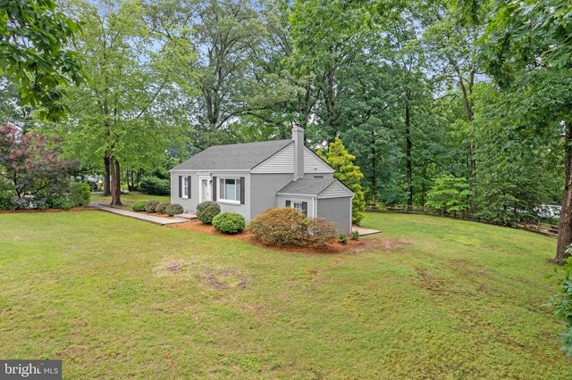 12131 WAPLES MILL RD, Oakton, VA 22124