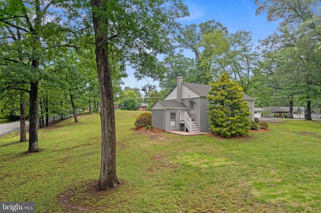 12131 WAPLES MILL RD, Oakton, VA 22124