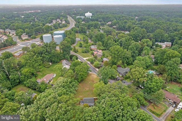 12131 WAPLES MILL RD, Oakton, VA 22124